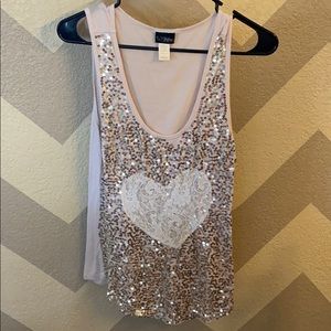 Day trip tank, size small